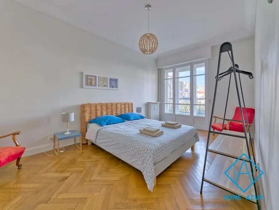 New Luxurious Apartment - Jean Medecin Nice