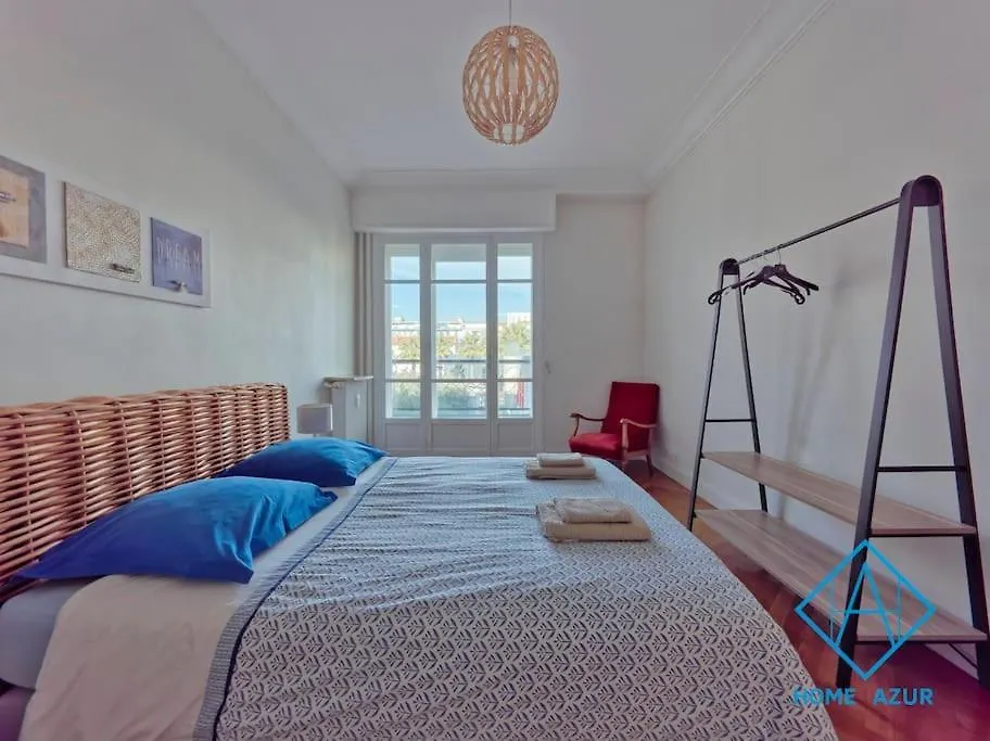 New Luxurious Apartment - Jean Medecin Nice France