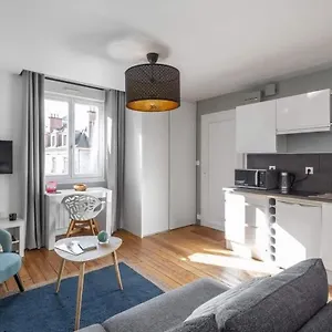 https://le-descartes-emplacement-ideal-gare-centre.inbrittany.com